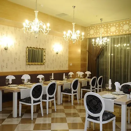 Roma & (adults Only) Szálloda 5*